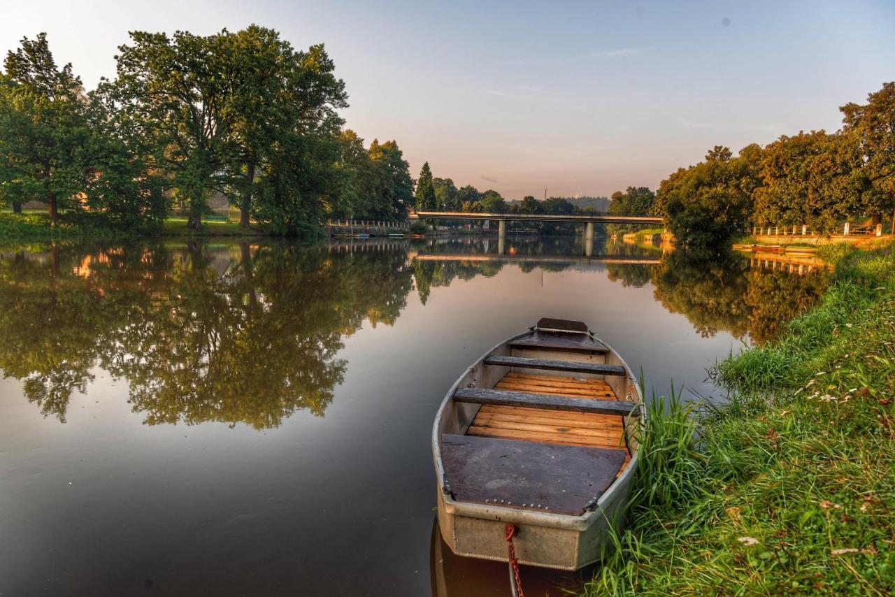 Camping Prima Hotel Týn nad Vltavou Eksteriør billede