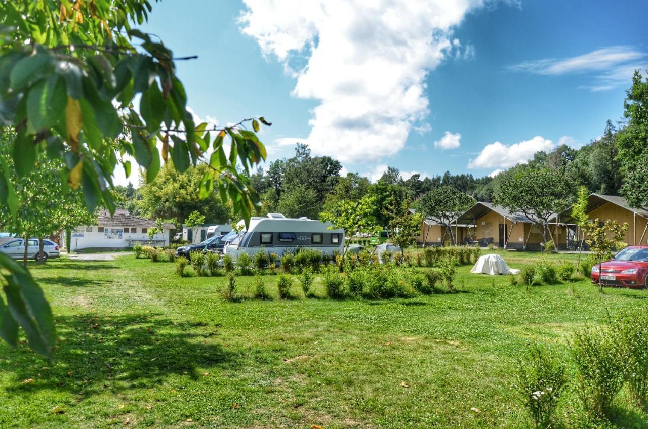 Camping Prima Hotel Týn nad Vltavou Eksteriør billede